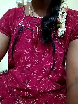 Snapshot of TeluguammayiMahi chatting on 04/07/26, 11:48 TeluguammayiMahi online show from 04/07/26, 11:48