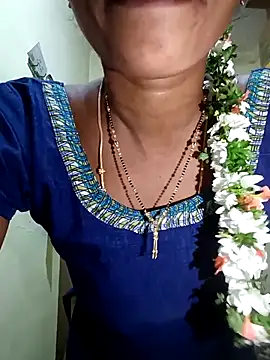 Snapshot of TeluguammayiMahi chatting on 04/21/26, 10:45 TeluguammayiMahi online show from 04/21/26, 10:45