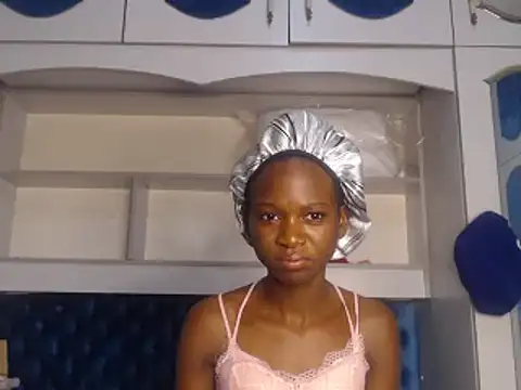 YoungDiva69 online show from 02/19/25, 08:31