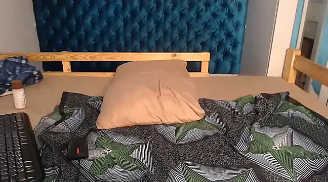 YoungDiva69 online show from 03/10/25, 06:27