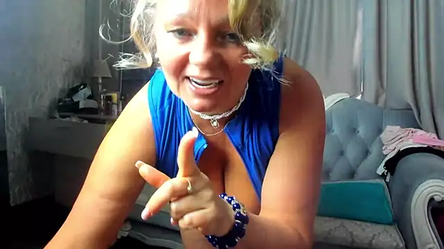 Snapshot of MartiniMartini chatting on 04/11/26, 02:38 MartiniMartini online show from 04/11/26, 02:38