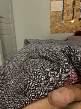 yannusgir33 online show from 01/29/25, 08:46