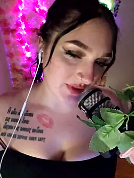 Snapshot of Jinyxx3 chatting on 02/26/25, 02:37 Jinyxx3 online show from 02/26/25, 02:37