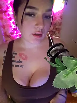 Snapshot of Jinyxx3 chatting on 03/01/25, 04:37 Jinyxx3 online show from 03/01/25, 04:37