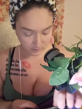 Snapshot of Jinyxx3 chatting on 03/07/25, 06:33 Jinyxx3 online show from 03/07/25, 06:33