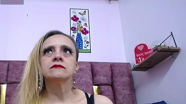 VICTORIAHANK  online show from 03/27/26, 07:35