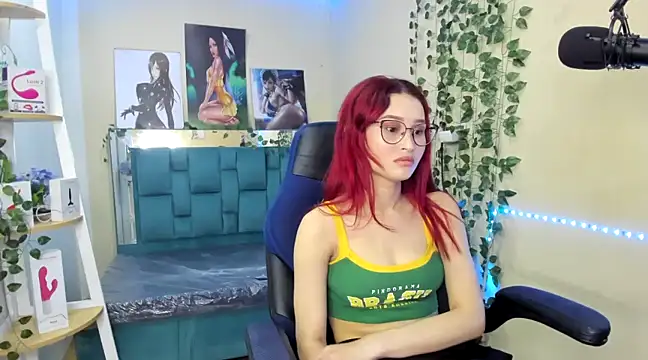 naomy hot 777 online show from 03/21/25, 10:39