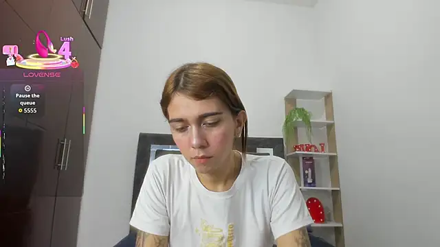 Nicol TransGirl online show from 04/12/26, 05:01