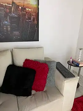 JullieBoo online show from 01/30/25, 11:24