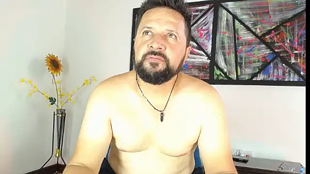 Snapshot of Daniel_08_8 chatting on 01/29/25, 07:43 Daniel 08 8 online show from 01/29/25, 07:43