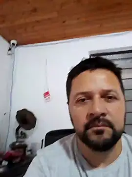 Snapshot of Daniel_08_8 chatting on 02/06/25, 10:00 Daniel 08 8 online show from 02/06/25, 10:00