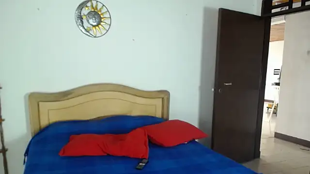 Snapshot of Daniel_08_8 chatting on 02/12/25, 02:32 Daniel 08 8 online show from 02/12/25, 02:32