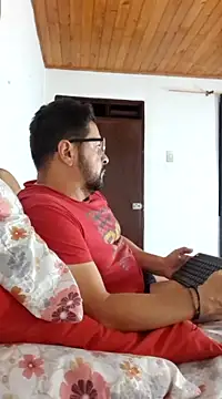 Snapshot of Daniel_08_8 chatting on 02/14/25, 02:50 Daniel 08 8 online show from 02/14/25, 02:50