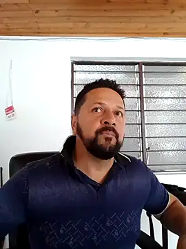 Snapshot of Daniel_08_8 chatting on 03/05/25, 09:15 Daniel 08 8 online show from 03/05/25, 09:15