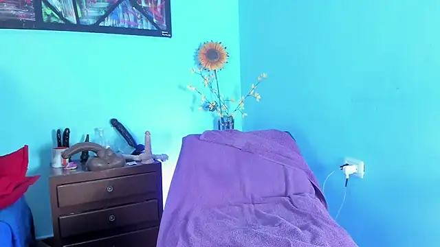 Snapshot of Daniel_08_8 chatting on 10/20/25, 08:42 Daniel 08 8 online show from 10/20/25, 08:42