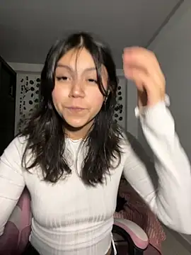 Snapshot of LiLy_kIndly chatting on 11/16/25, 12:16 LiLy kIndly online show from 11/16/25, 12:16