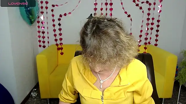 Snapshot of SexyGrandma_ chatting on 02/13/25, 03:56 SexyGrandma  online show from 02/13/25, 03:56