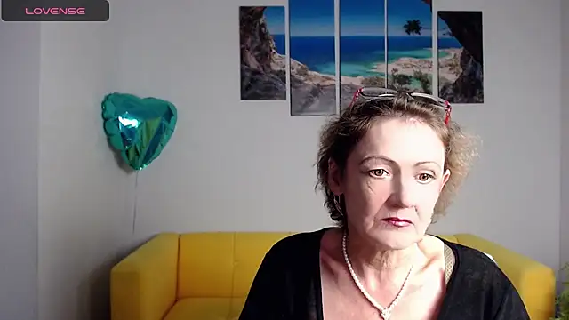 Snapshot of SexyGrandma_ chatting on 03/21/25, 04:18 SexyGrandma  online show from 03/21/25, 04:18