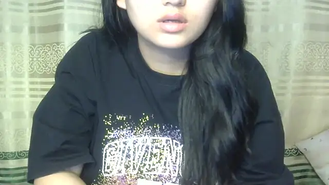 Snapshot of undressed_princesss chatting on 06/02/26, 05:48 undressed princesss online show from 06/02/26, 05:48