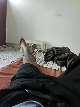 xmanrawan2 online show from 10/25/25, 09:39