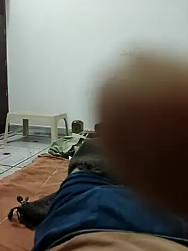 xmanrawan2 online show from 10/28/25, 05:37