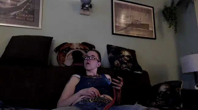 Snapshot of Astrid-Gilbert chatting on 03/01/25, 06:11 Astrid-Gilbert online show from 03/01/25, 06:11