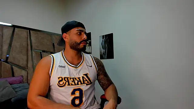 LeandroRusso online show from 02/03/25, 08:35