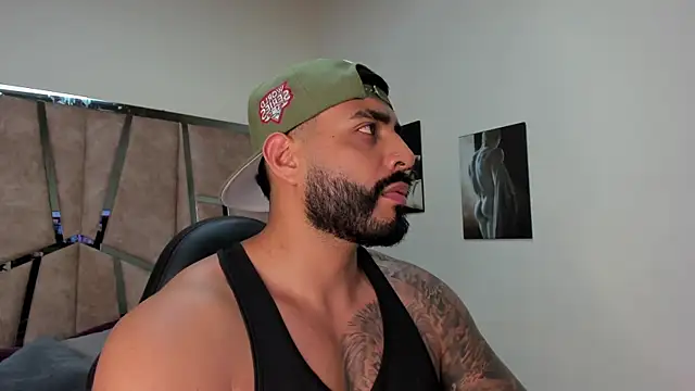 LeandroRusso online show from 02/23/25, 09:37