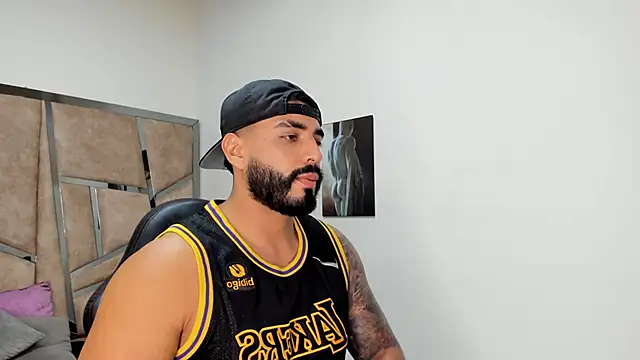 LeandroRusso online show from 02/28/25, 09:44