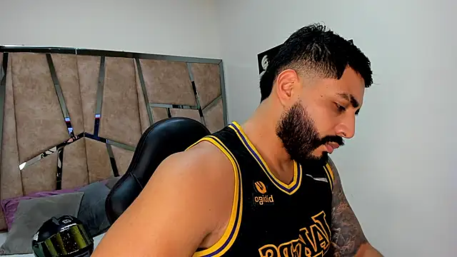 LeandroRusso online show from 03/11/25, 09:15