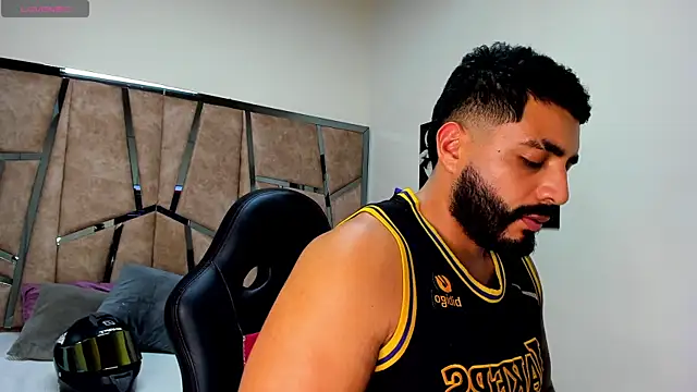 LeandroRusso online show from 03/12/25, 03:57