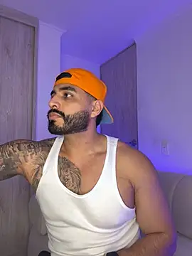 LeandroRusso online show from 10/01/25, 03:12