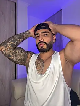 LeandroRusso online show from 10/09/25, 02:42