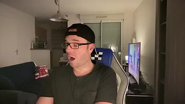 Funnyjul31 online show from 01/30/25, 06:00