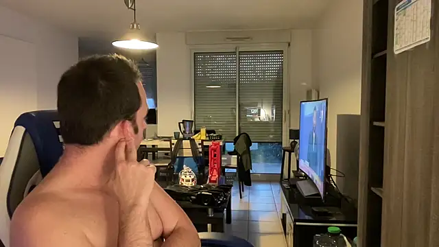 Funnyjul31 online show from 02/26/25, 05:50