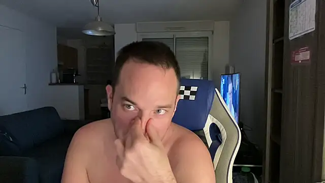 Funnyjul31 online show from 03/11/25, 07:25