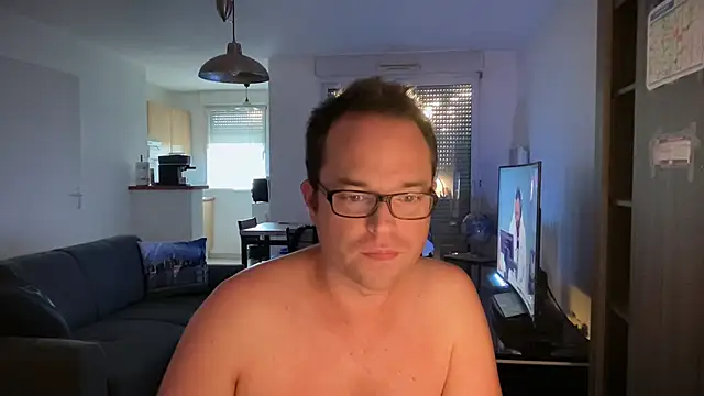 Funnyjul31 online show from 09/29/25, 04:56