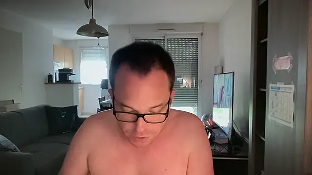 Funnyjul31 online show from 04/29/26, 04:44