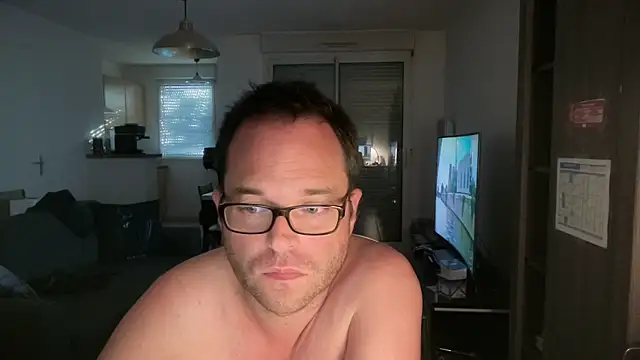 Funnyjul31 online show from 05/07/26, 05:18