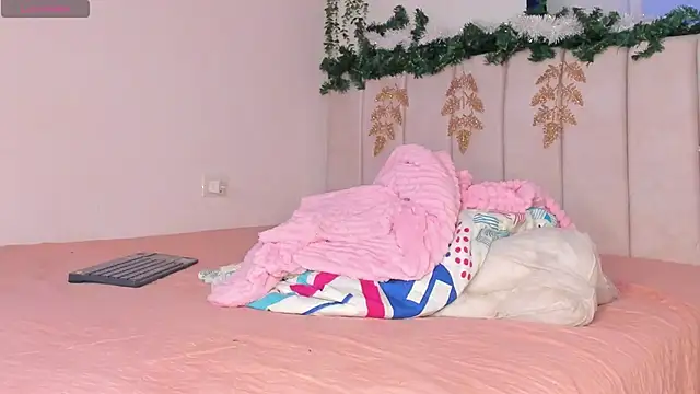 Snapshot of alice_guzman1 chatting on 11/18/25, 09:08 alice guzman1 online show from 11/18/25, 09:08