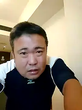 Snapshot of basemmy chatting on 01/26/25, 12:58 basemmy online show from 01/26/25, 12:58