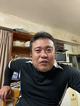 Snapshot of basemmy chatting on 01/31/25, 01:23 basemmy online show from 01/31/25, 01:23