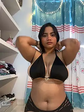 Snapshot of my_cam chatting on 02/02/25, 07:25 my cam online show from 02/02/25, 07:25