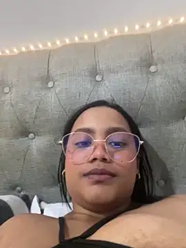 Snapshot of my_cam chatting on 02/24/25, 08:36 my cam online show from 02/24/25, 08:36