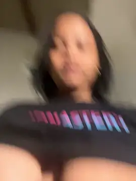 Snapshot of my_cam chatting on 02/25/25, 04:21 my cam online show from 02/25/25, 04:21