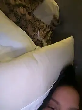 Snapshot of my_cam chatting on 02/27/25, 07:12 my cam online show from 02/27/25, 07:12