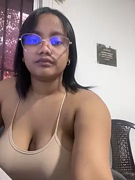 Snapshot of my_cam chatting on 03/01/25, 08:21 my cam online show from 03/01/25, 08:21