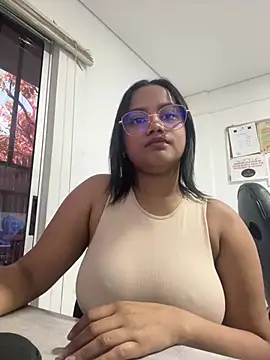 Snapshot of my_cam chatting on 03/12/25, 07:59 my cam online show from 03/12/25, 07:59