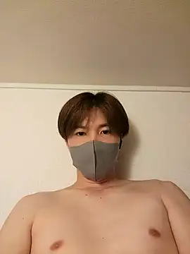 yuukee11111 online show from 02/01/25, 12:05