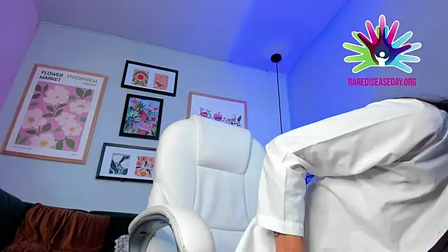 nina  dixon online show from 02/28/25, 11:23